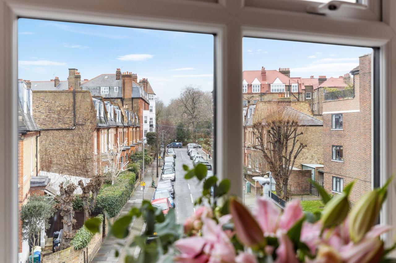 Bright & Cosy Gem ~ Battersea Park View ~ King Bed Daire Londra Dış mekan fotoğraf
