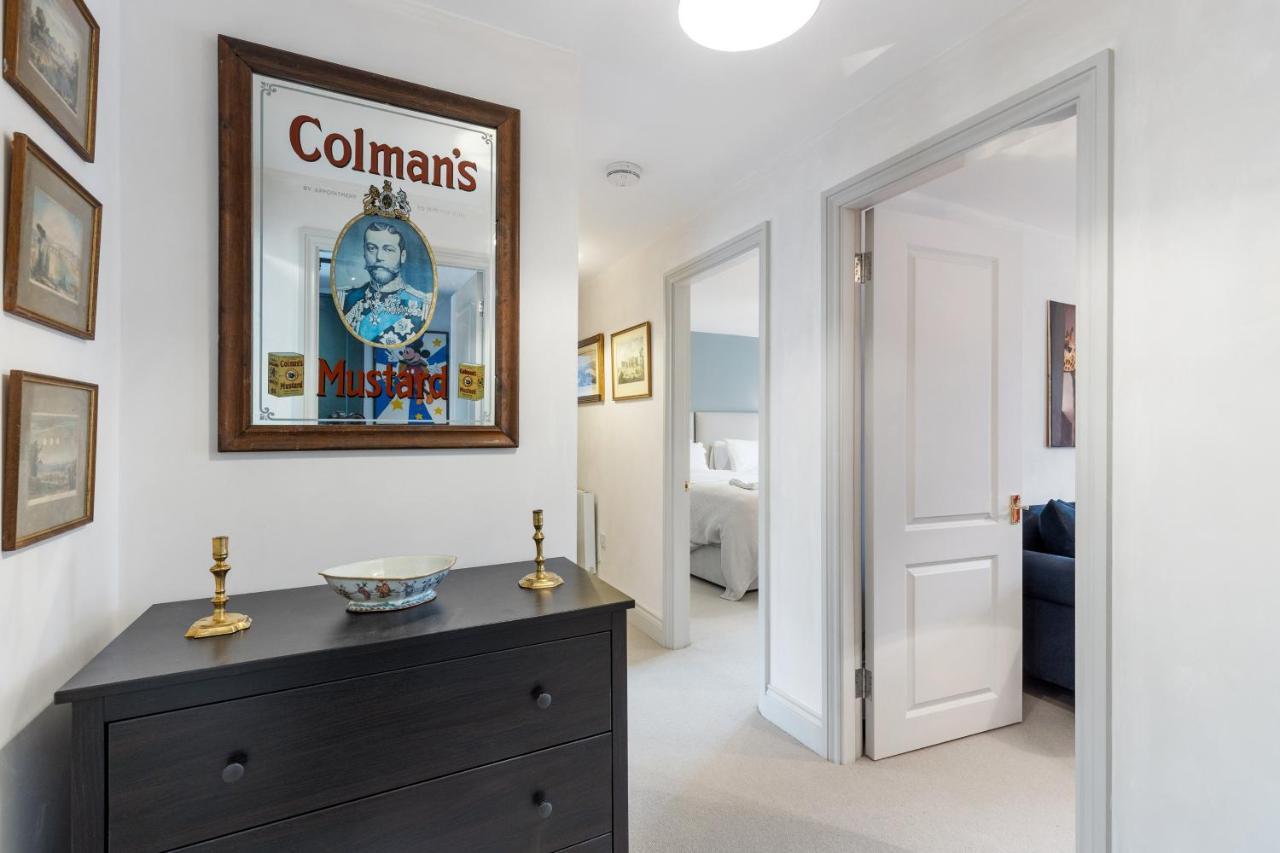Bright & Cosy Gem ~ Battersea Park View ~ King Bed Daire Londra Dış mekan fotoğraf