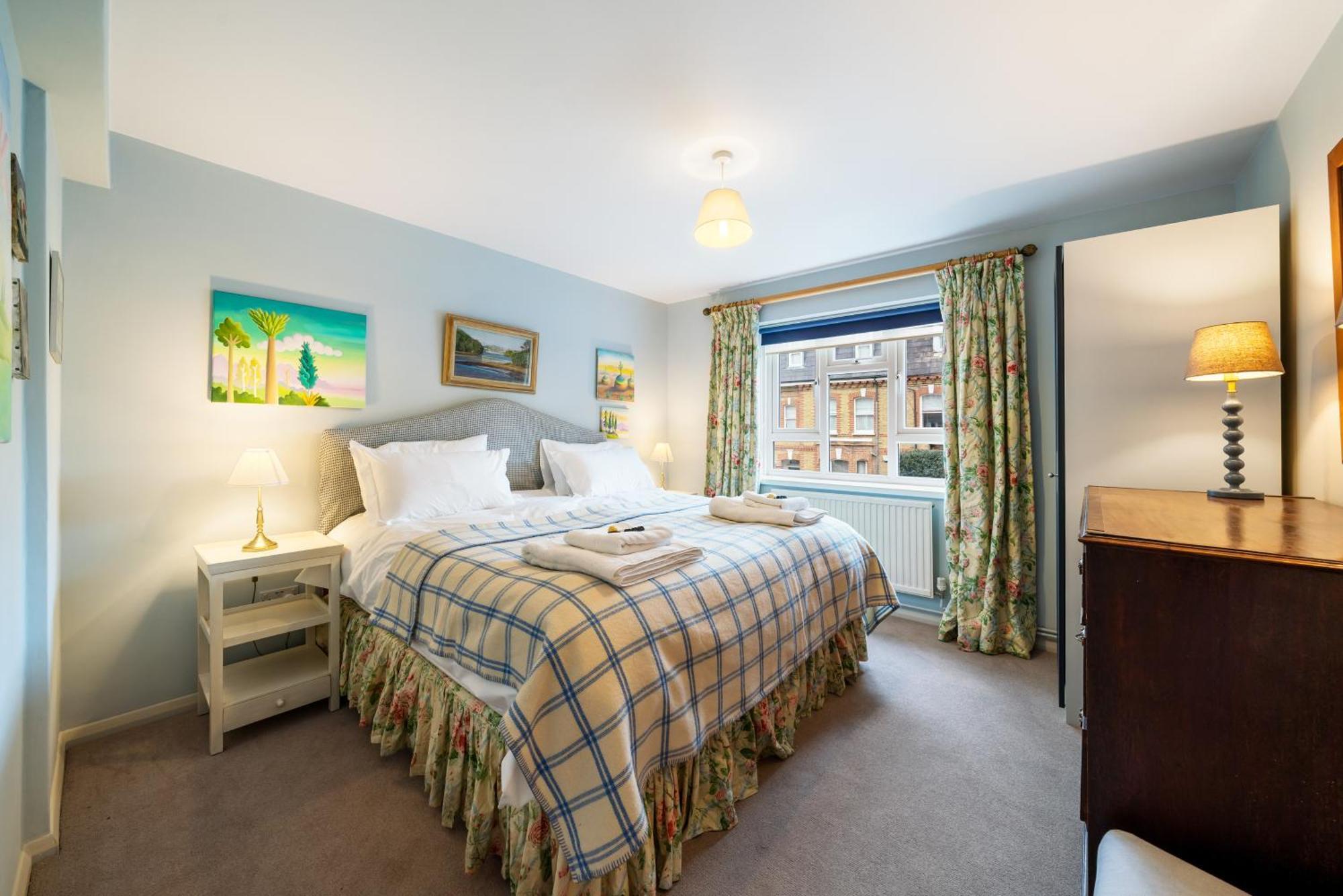 Bright & Cosy Gem ~ Battersea Park View ~ King Bed Daire Londra Dış mekan fotoğraf