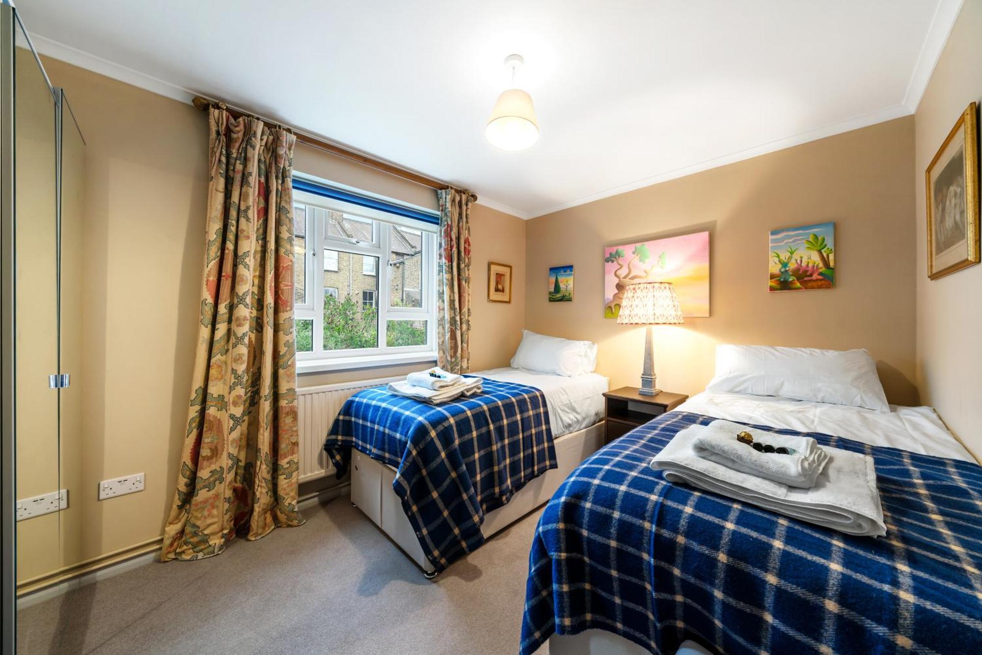 Bright & Cosy Gem ~ Battersea Park View ~ King Bed Daire Londra Dış mekan fotoğraf