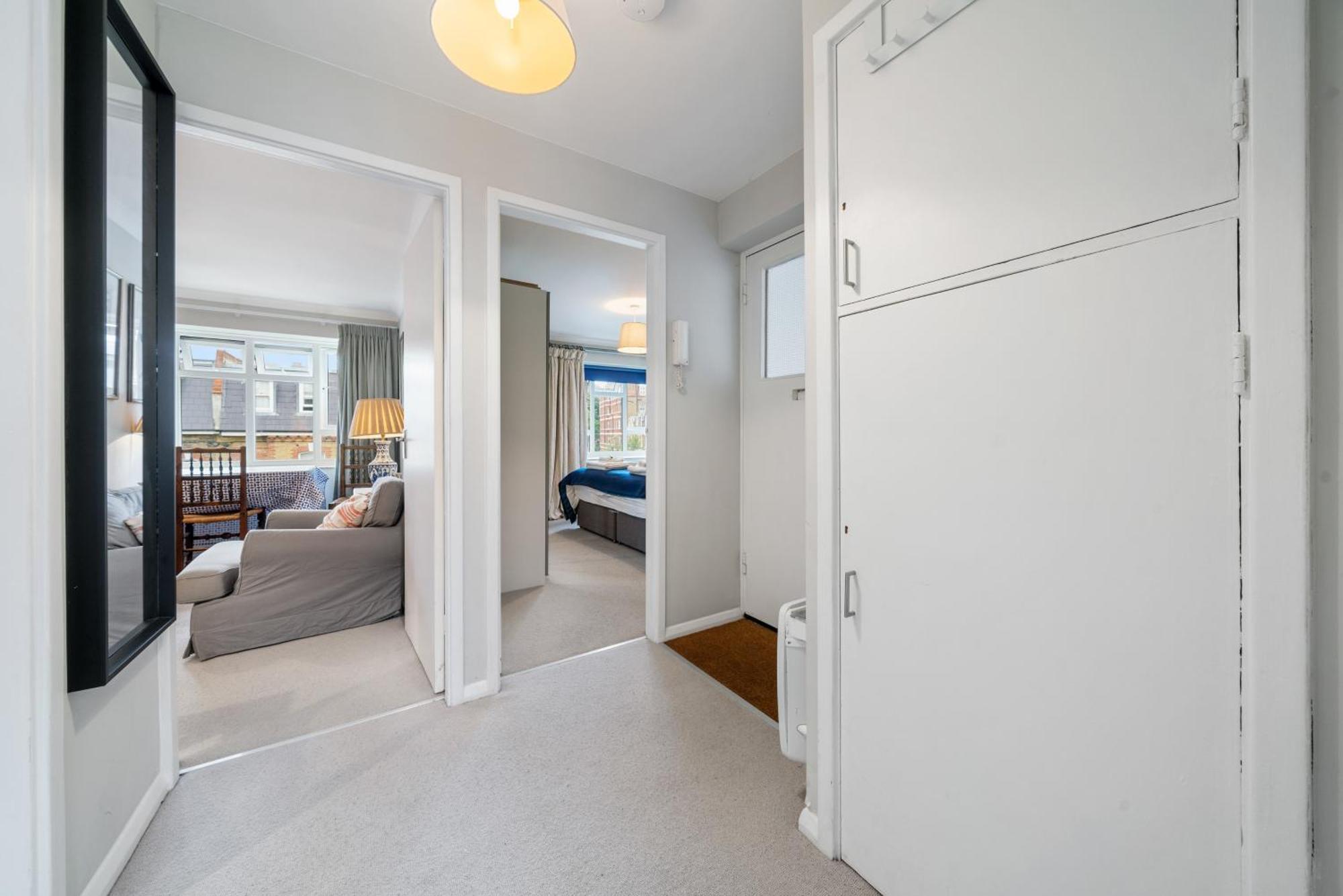 Bright & Cosy Gem ~ Battersea Park View ~ King Bed Daire Londra Dış mekan fotoğraf